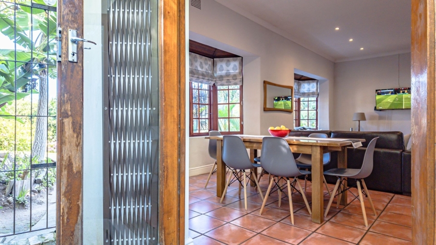 7 Bedroom Property for Sale in Paradise Western Cape